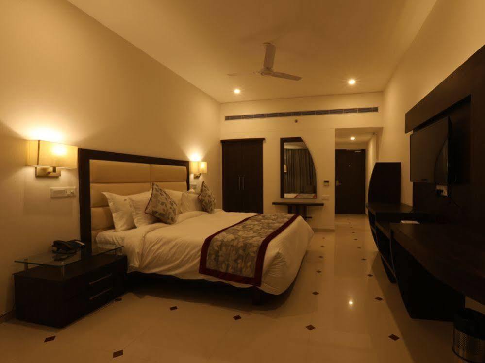 Hotel Natraj Rishikesh Exterior photo