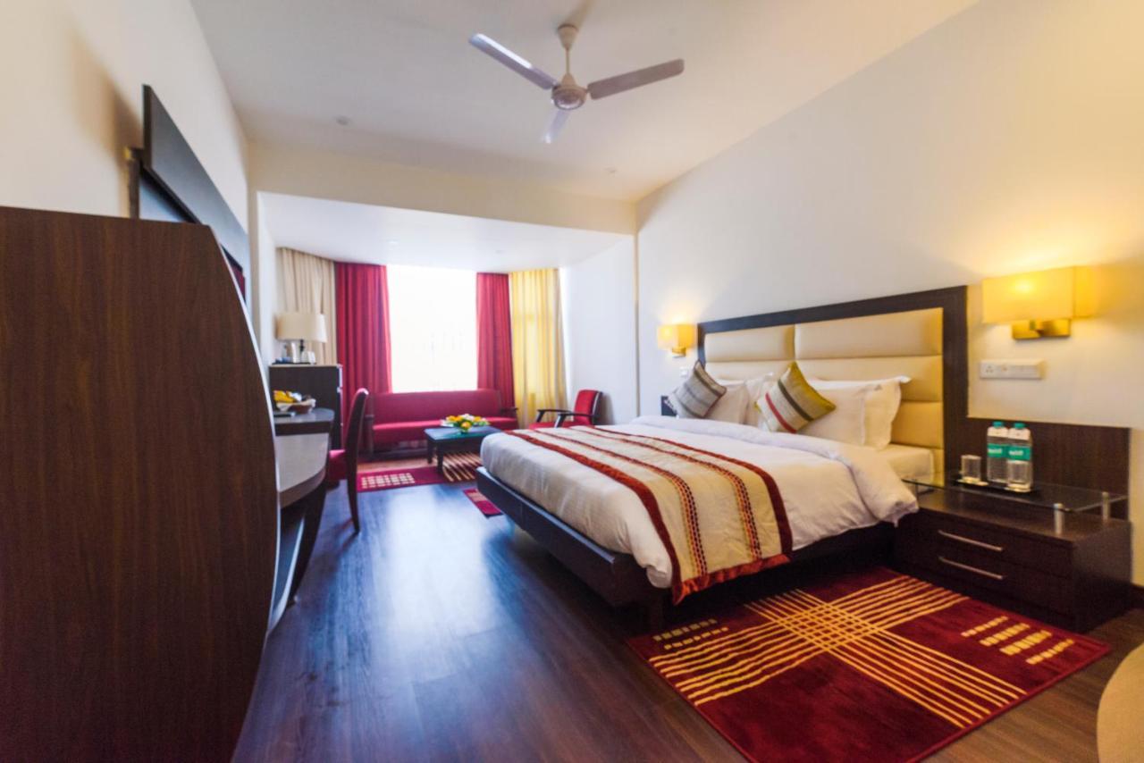 Hotel Natraj Rishikesh Exterior photo